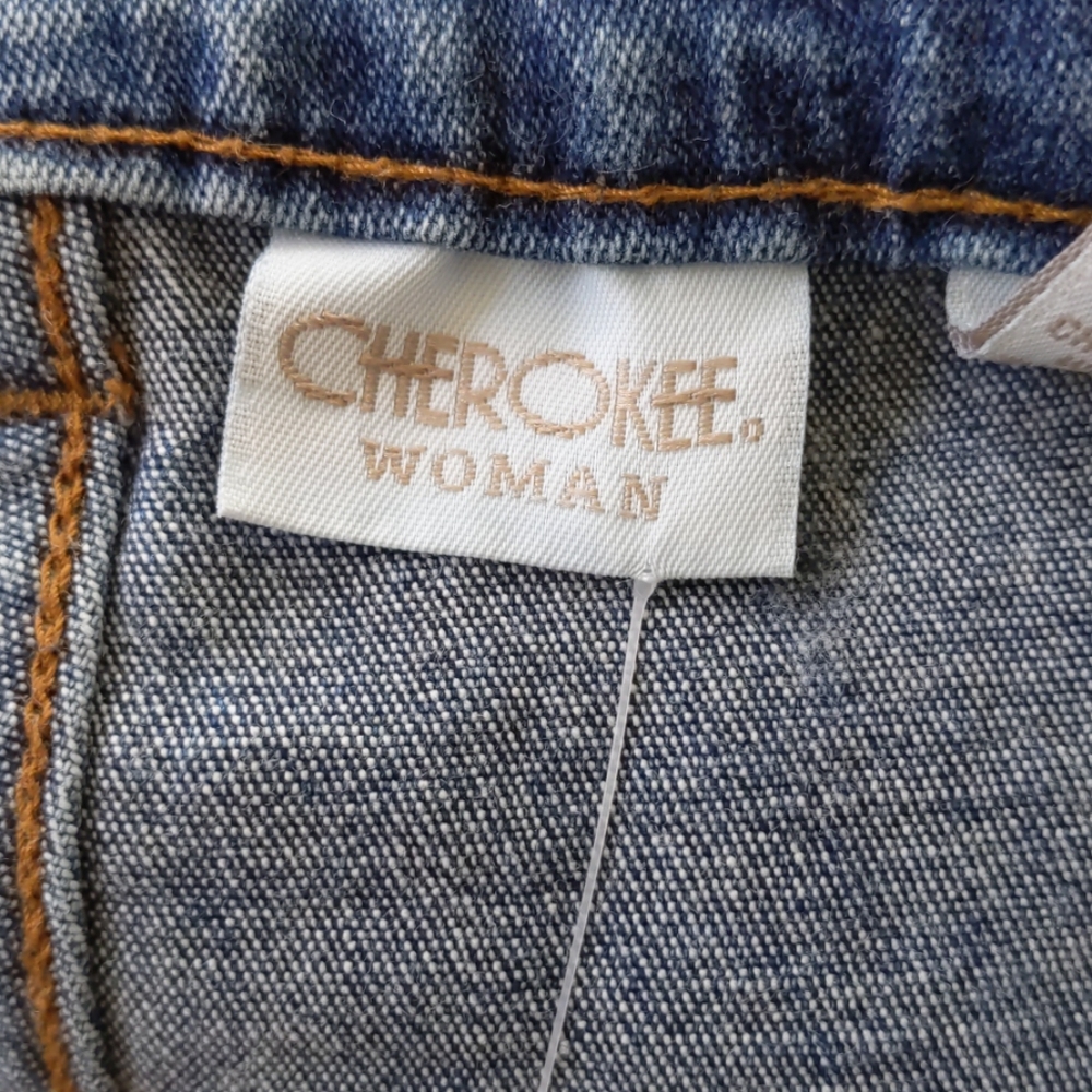 Cherokee high waisted blue denim shorts-sz 22W - Picture 3 of 3
